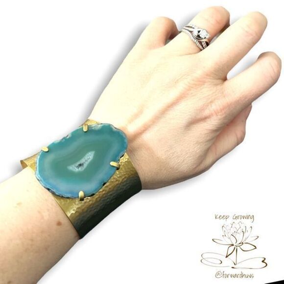 Hand Crafted using Brass and Agate | Cuff Bracelet - Picture 10 of 11